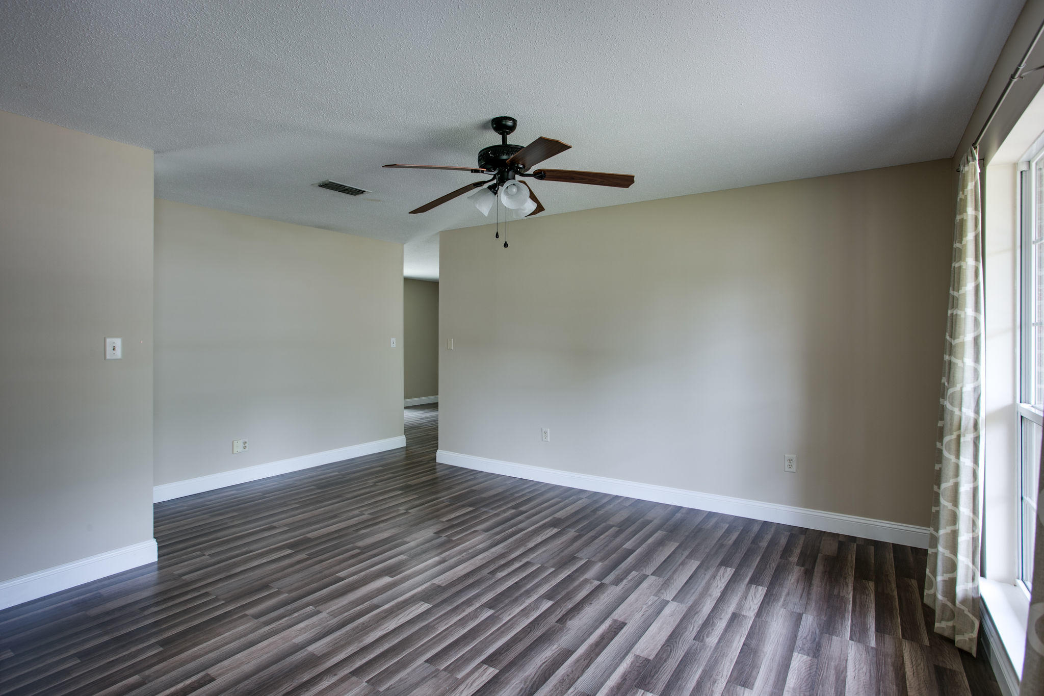 SHERWOOD FOREST - Residential Lease