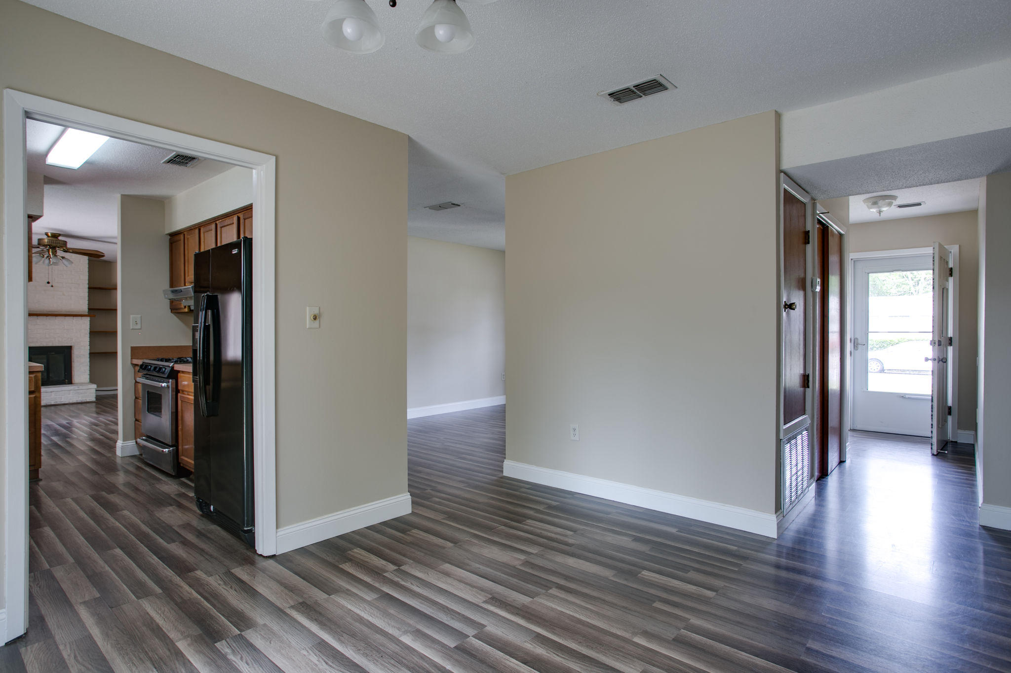 SHERWOOD FOREST - Residential Lease