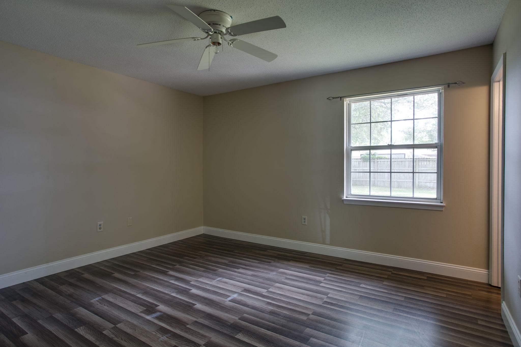 SHERWOOD FOREST - Residential Lease