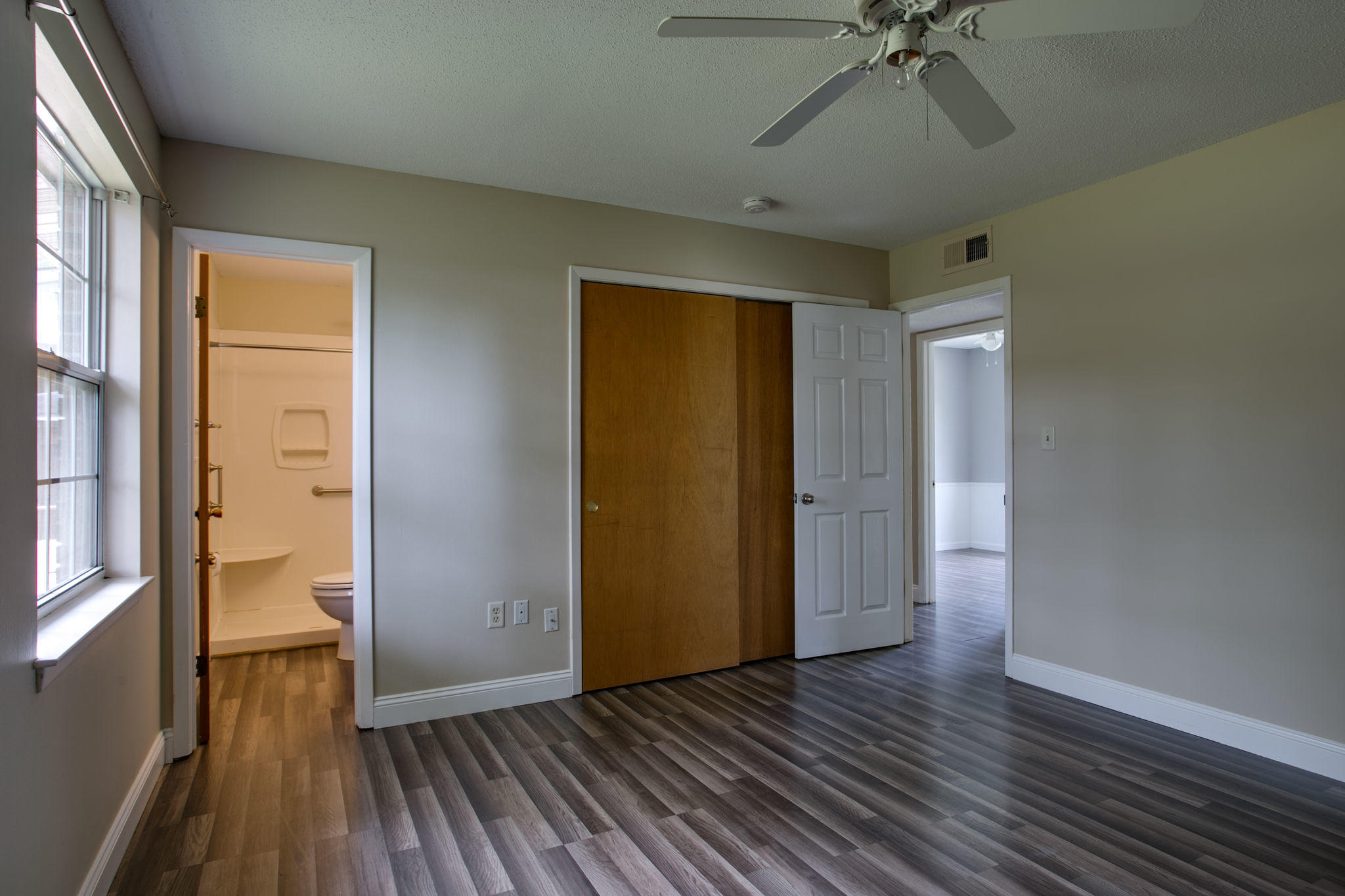 SHERWOOD FOREST - Residential Lease