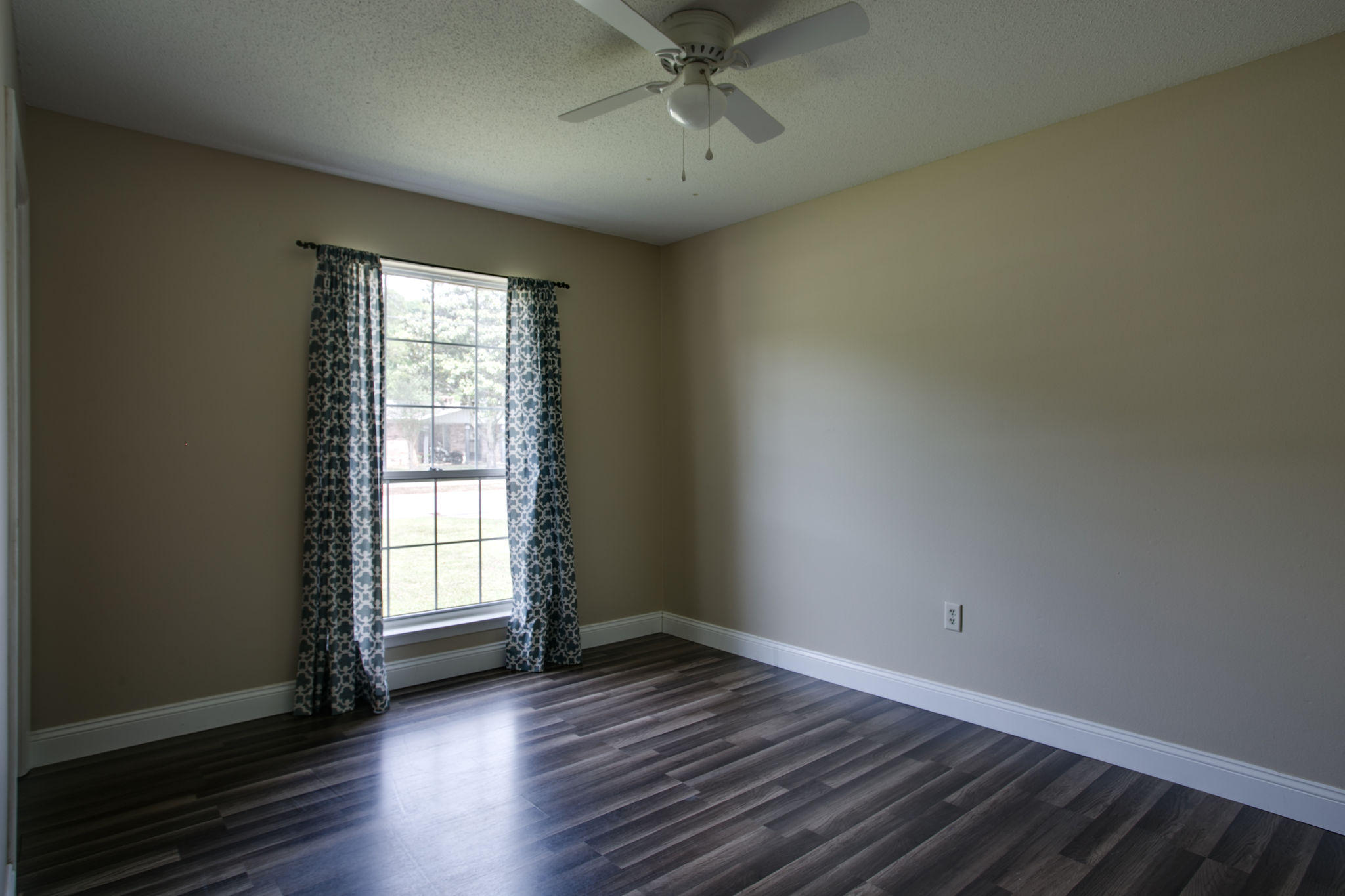 SHERWOOD FOREST - Residential Lease