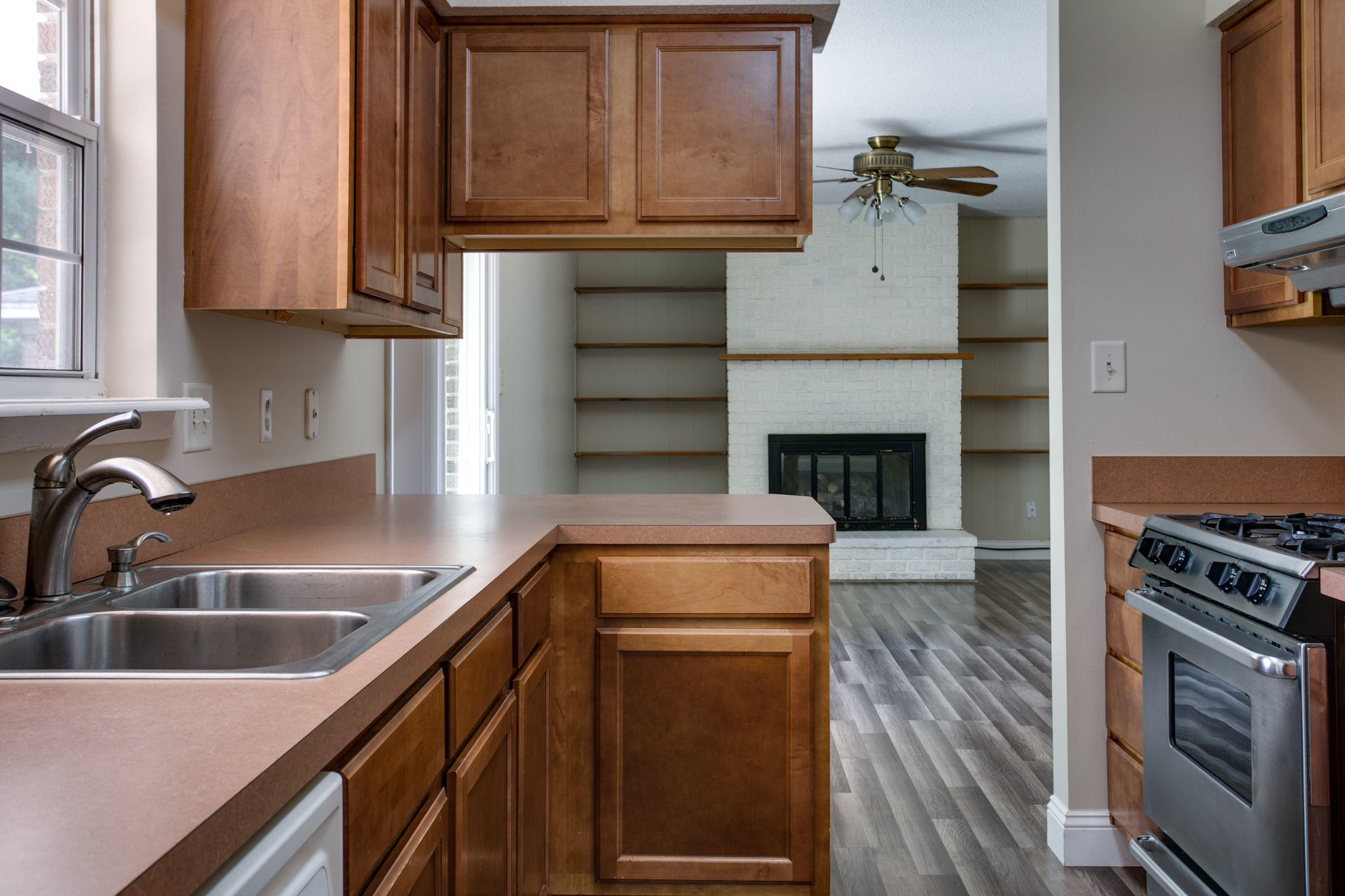 SHERWOOD FOREST - Residential Lease