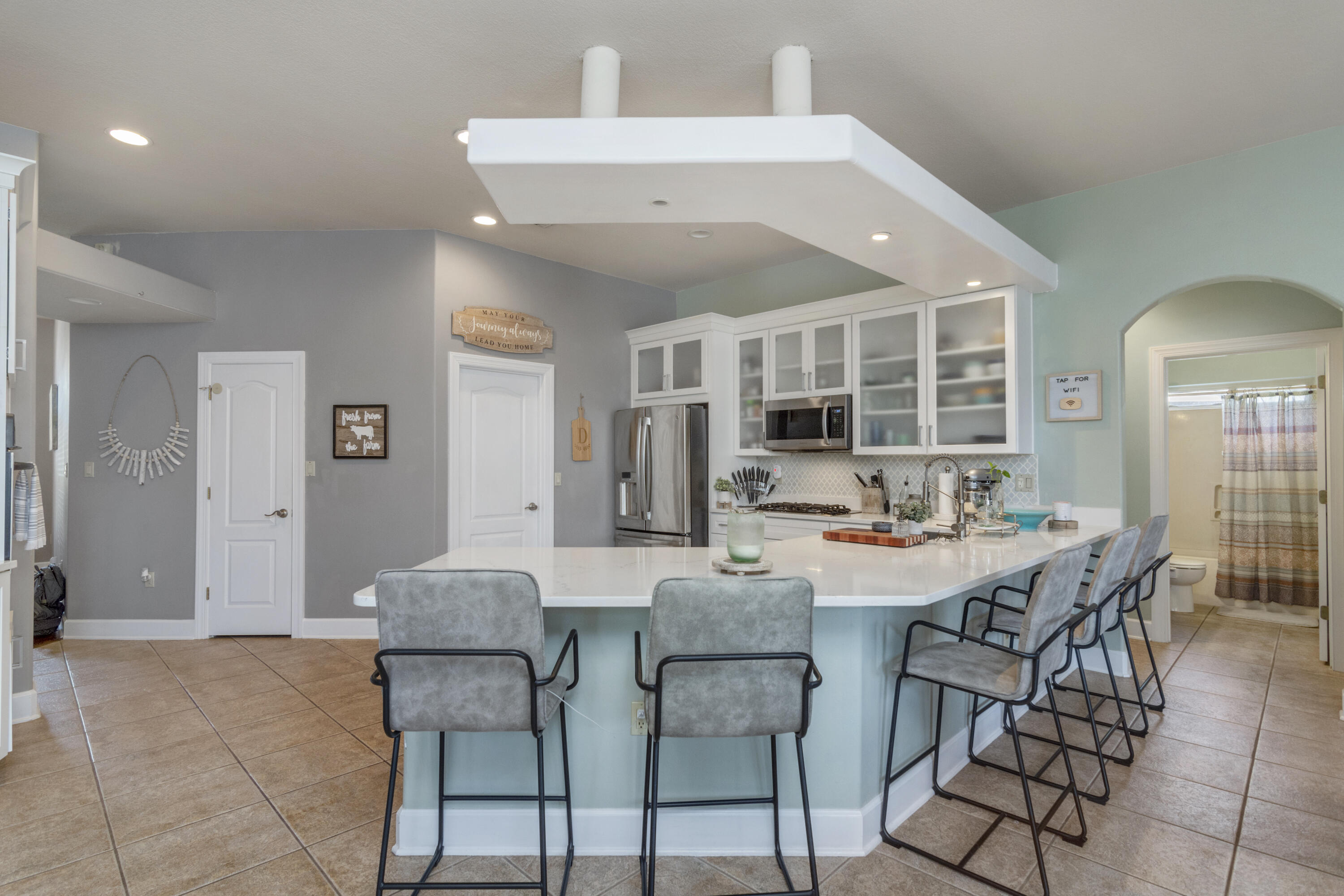 CHARDONNAY ESTATES - Residential