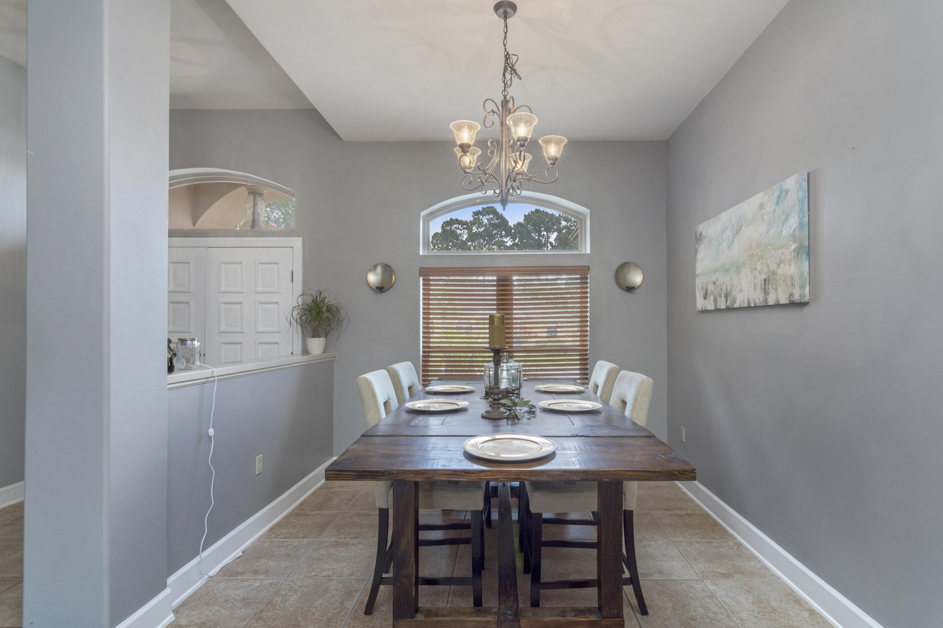 CHARDONNAY ESTATES - Residential