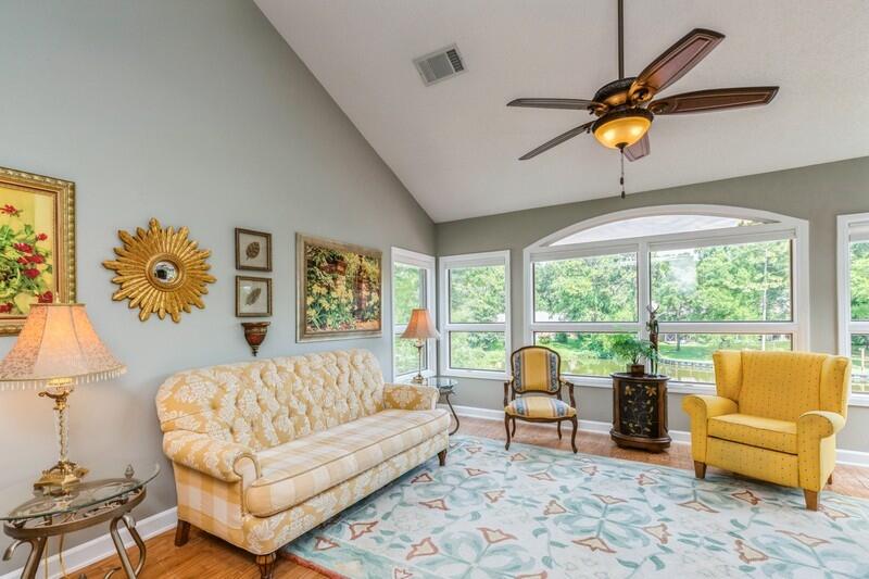 LAKE WAY VILLAS 1 - Residential