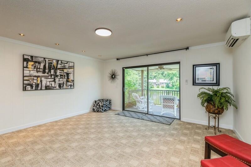 LAKE WAY VILLAS 1 - Residential