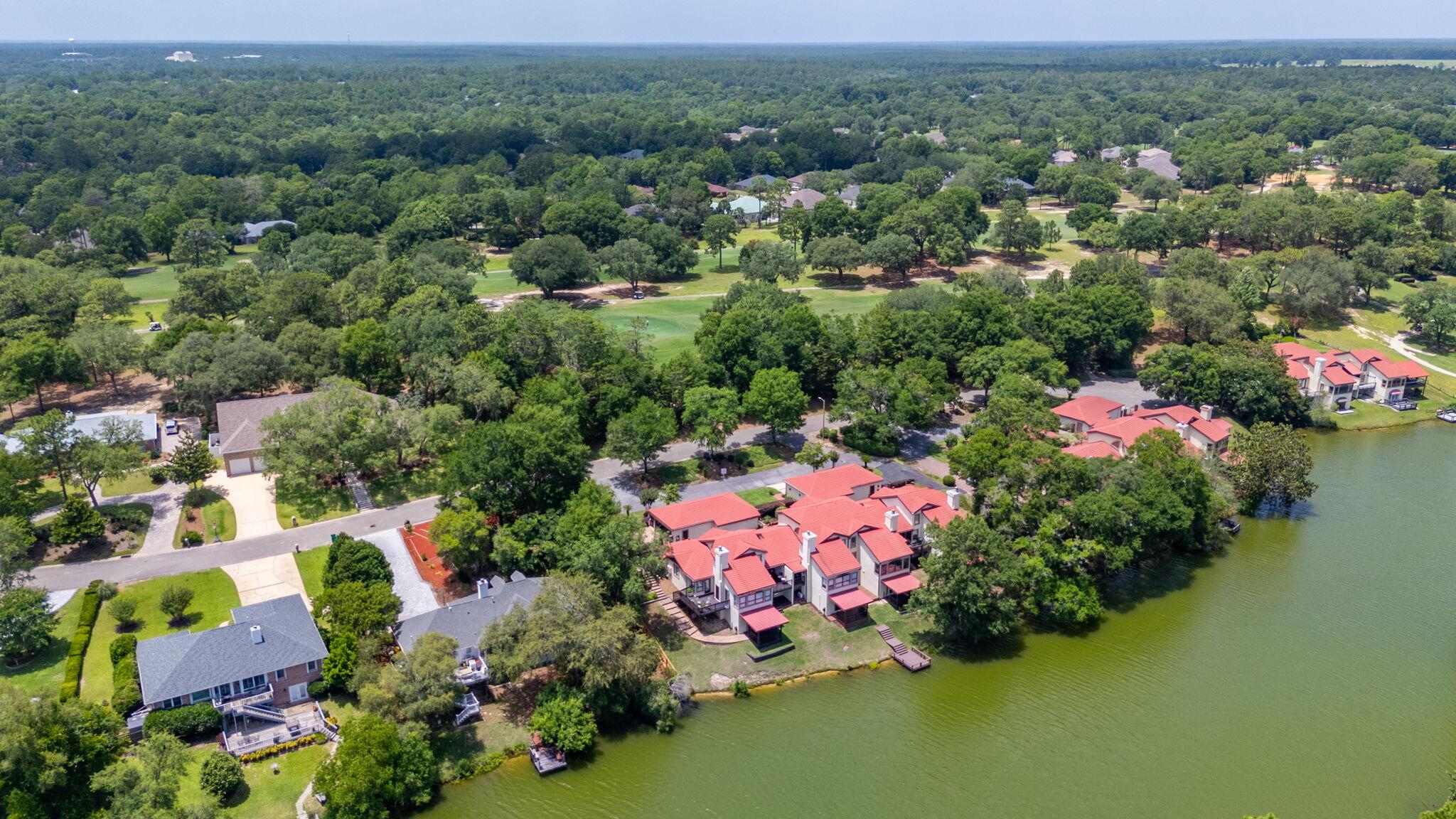 LAKE WAY VILLAS 1 - Residential