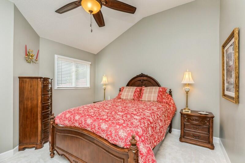 LAKE WAY VILLAS 1 - Residential