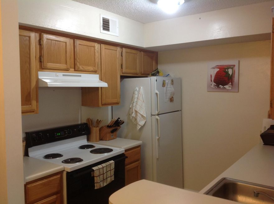 Great condo located in the heart of Destin, just minutes from the beautiful beaches of the Gulf of Mexico. Currently this is the lowest priced 2-bedroom unit in Indian Lake. This lovely unit is on the 3rd floor which is great for vacationers as it is on the top floor with best view and privacy. This unit has the new AC and carpet. Complex has a lot to offer including on-site management, pool, picnic area, exercise facility, clubhouse and more. This unit would make a great investment with tenants already in place. There is guaranteed rental income through July 2018 at $1150/month.