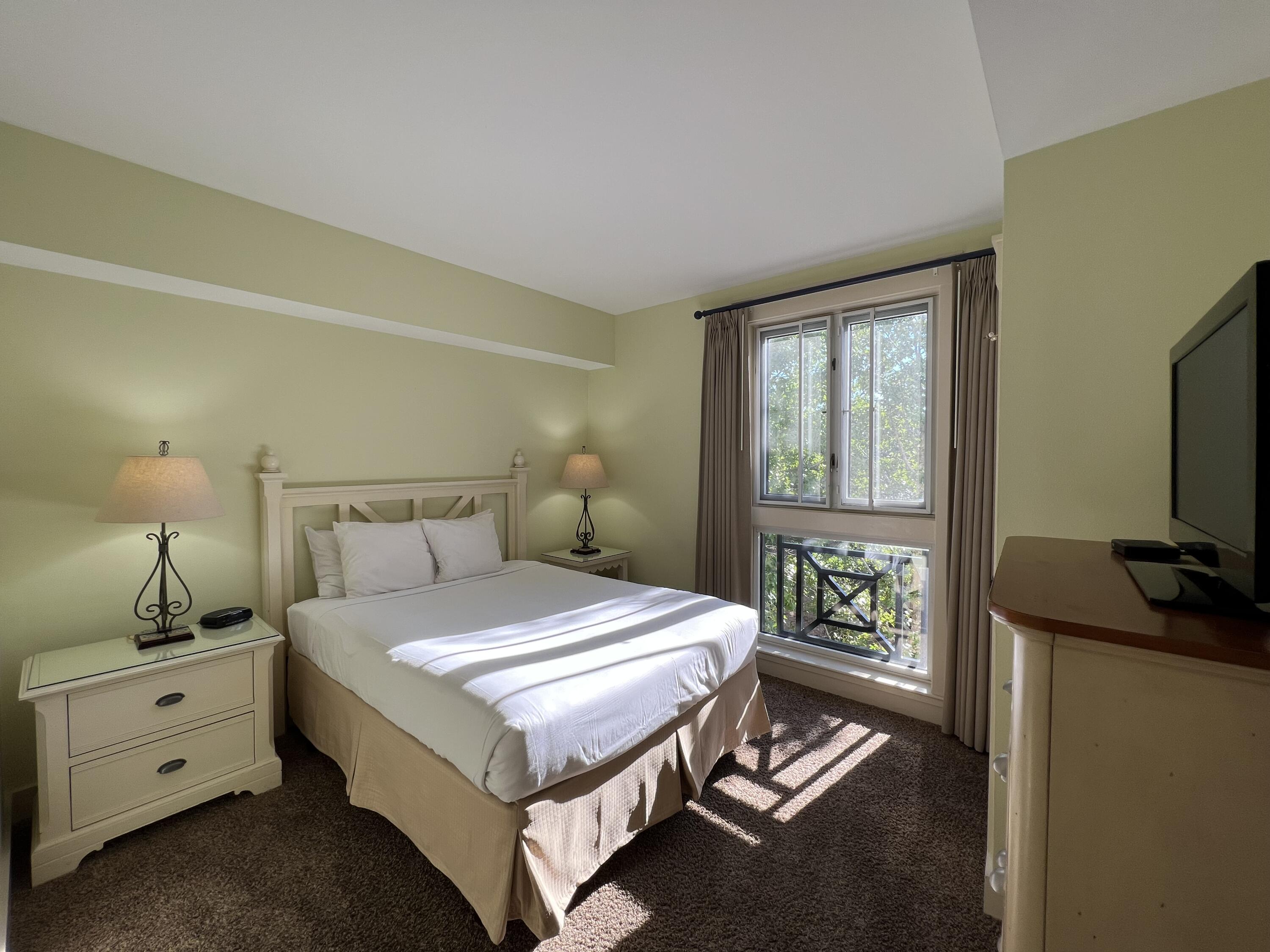 OBSERVATION POINT NORTH - Residential Lease