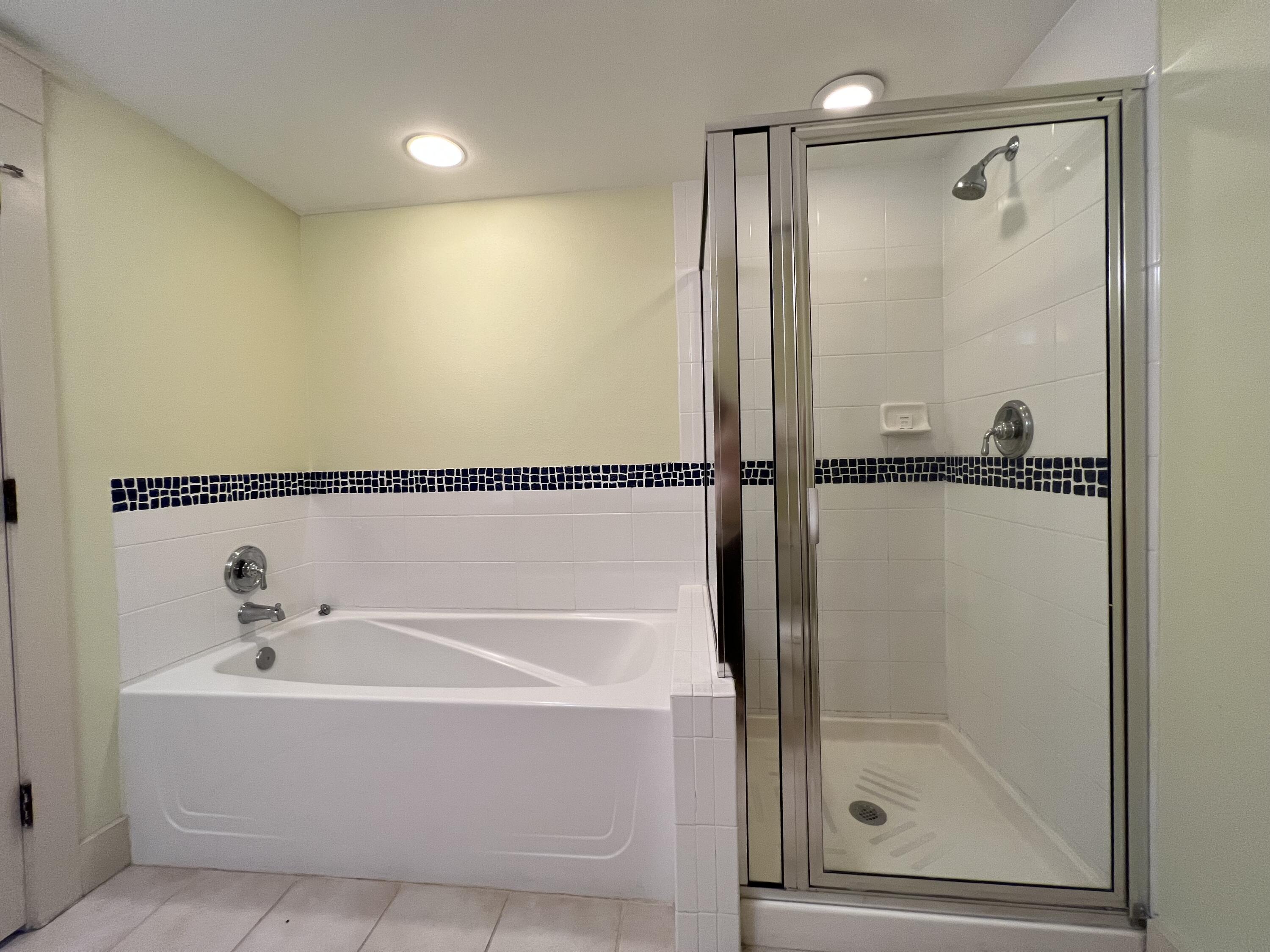 OBSERVATION POINT NORTH - Residential Lease