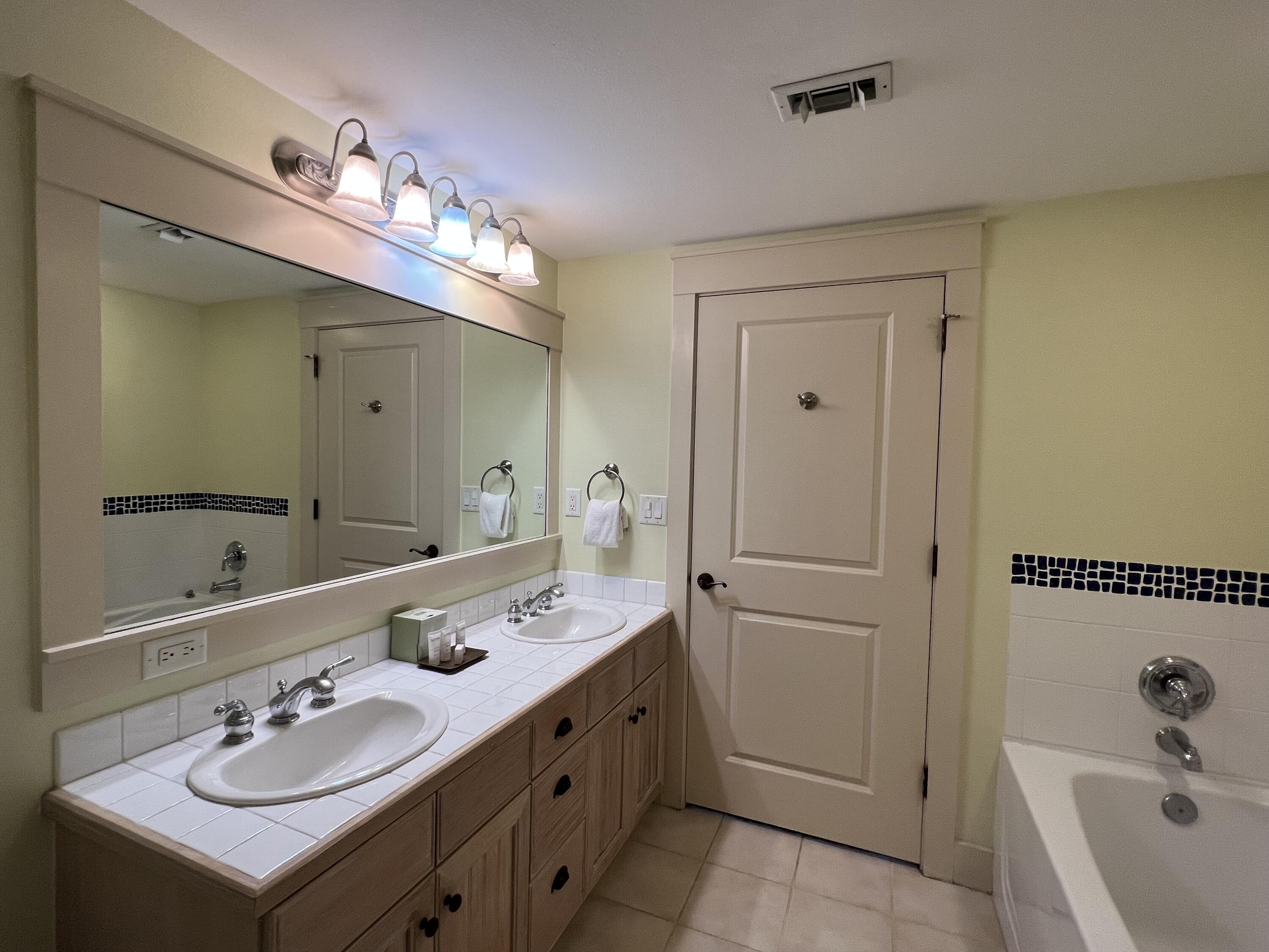 OBSERVATION POINT NORTH - Residential Lease