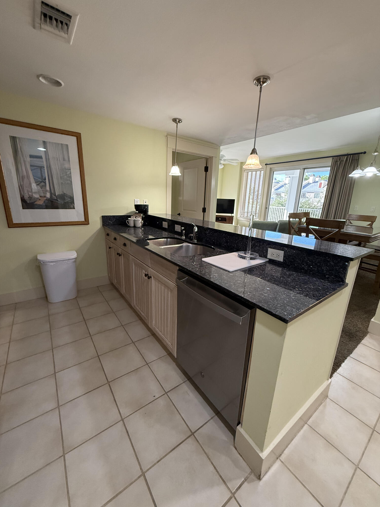 OBSERVATION POINT NORTH - Residential Lease