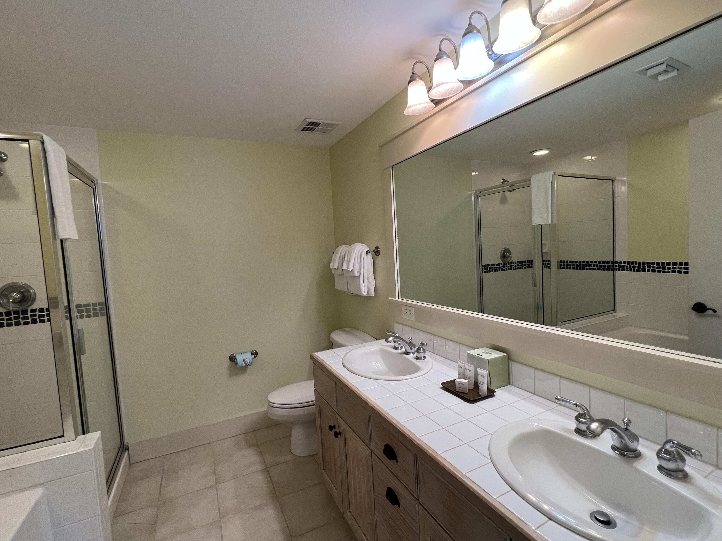 OBSERVATION POINT NORTH - Residential Lease