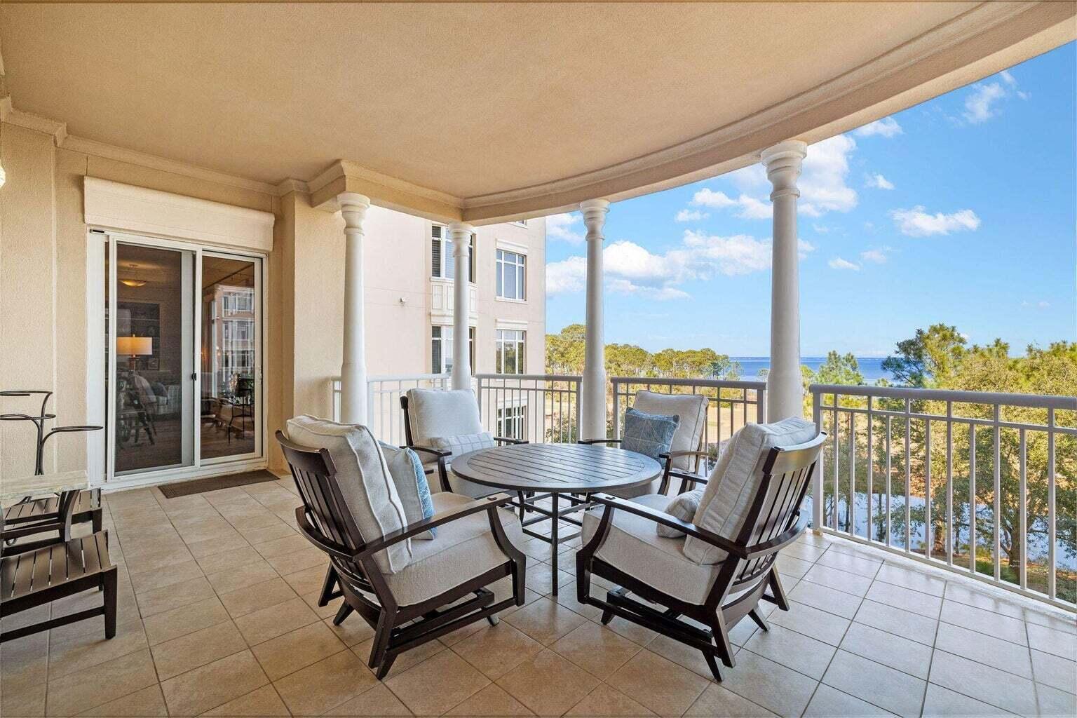 ONE WATER PLACE at Kelly Plantation - Residential