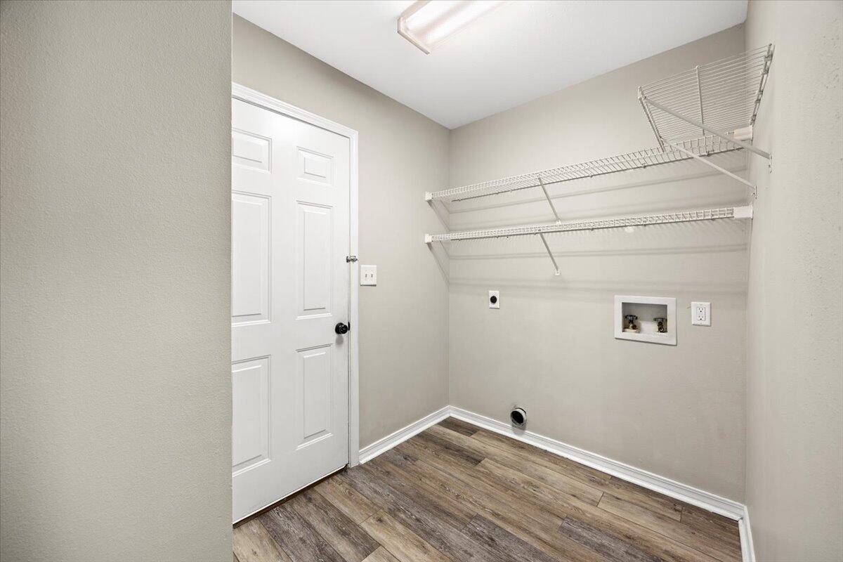 MILLS LANDING - Residential