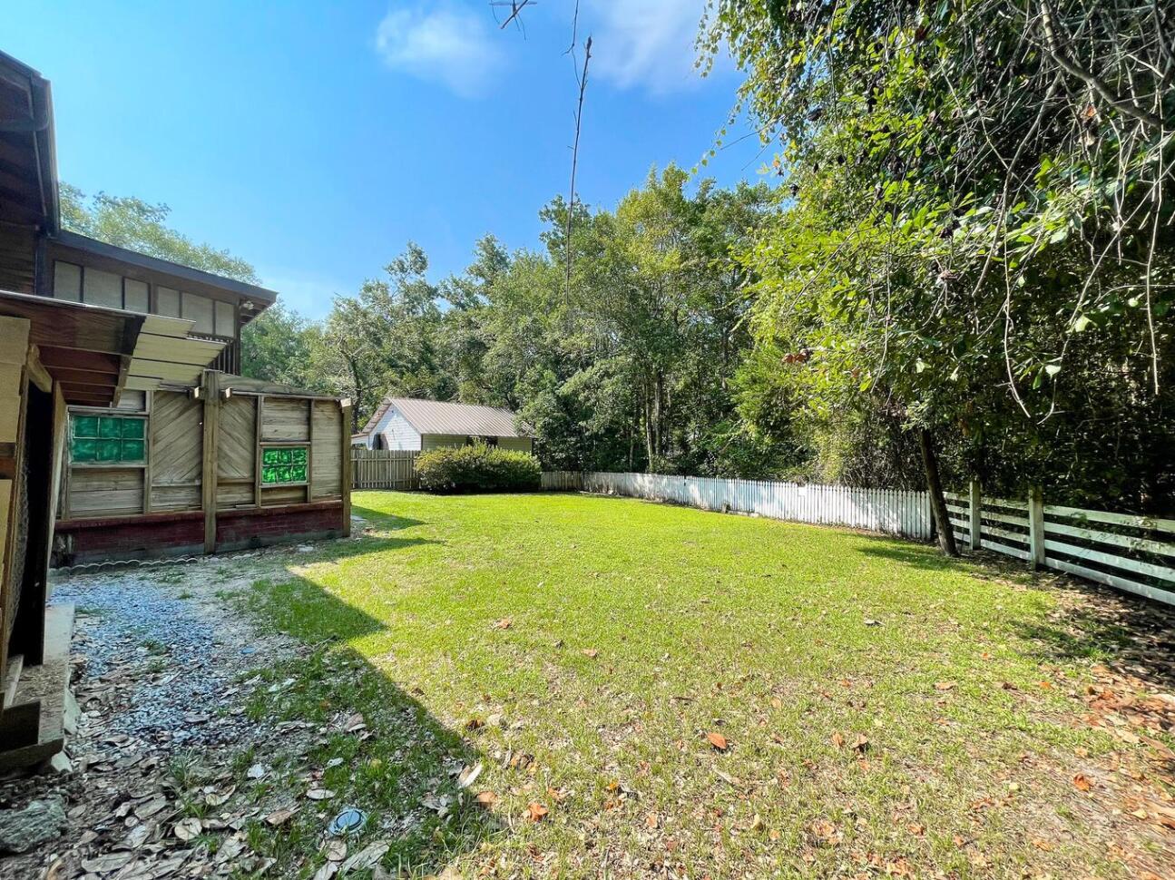 NO RECORDED SUBDIVISION - Residential