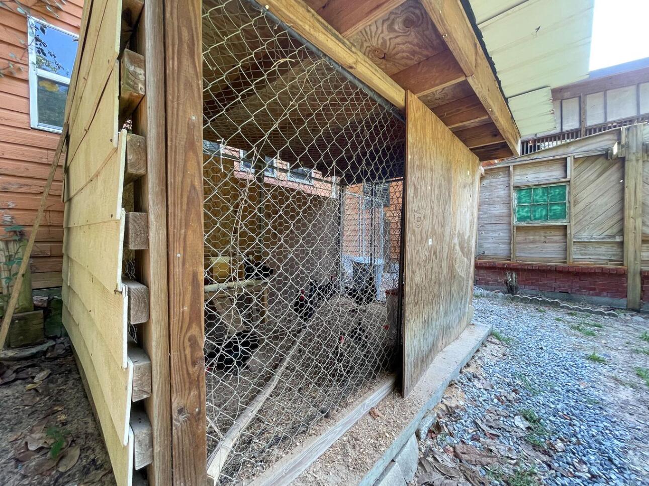 NO RECORDED SUBDIVISION - Residential