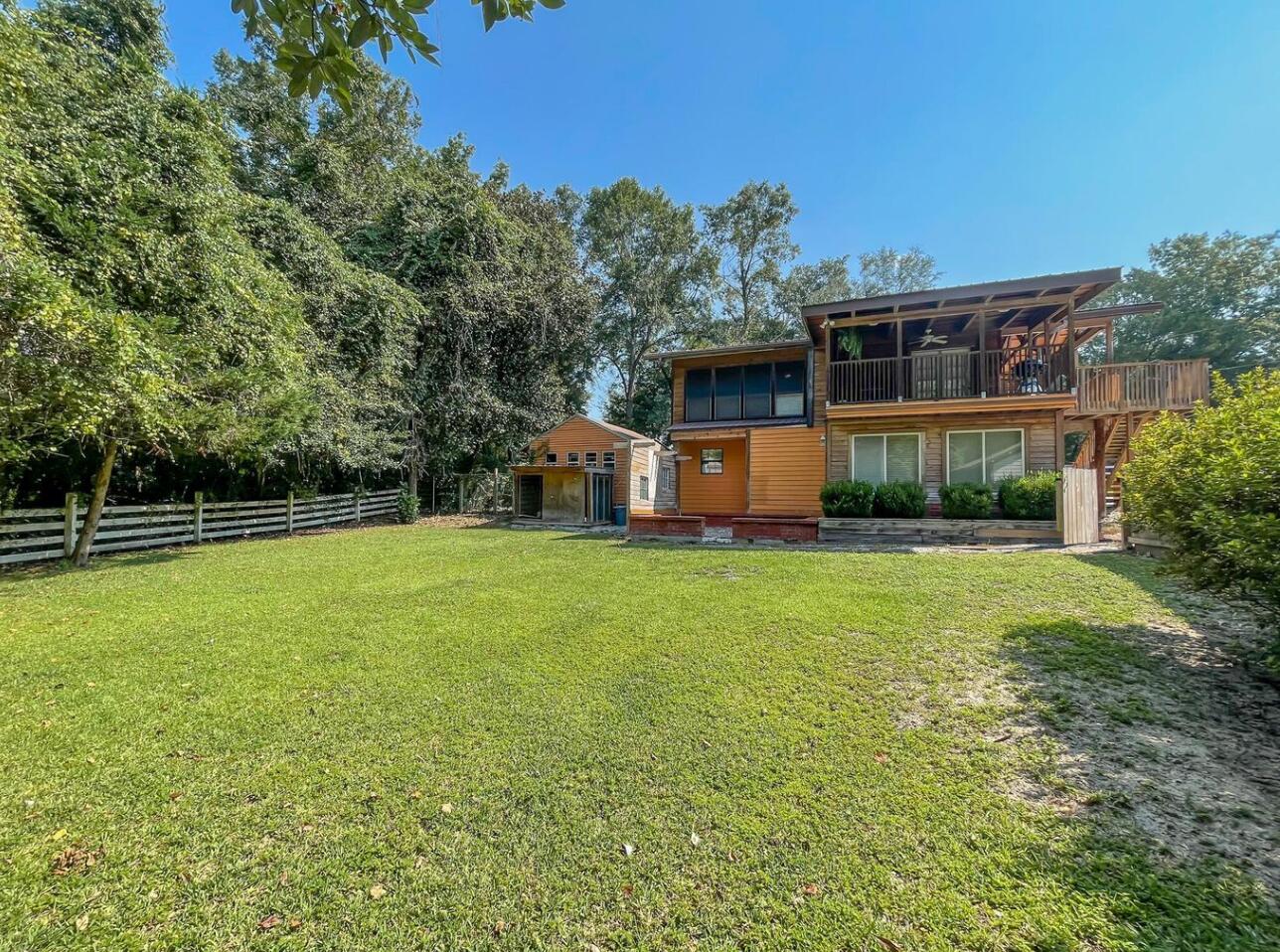 NO RECORDED SUBDIVISION - Residential