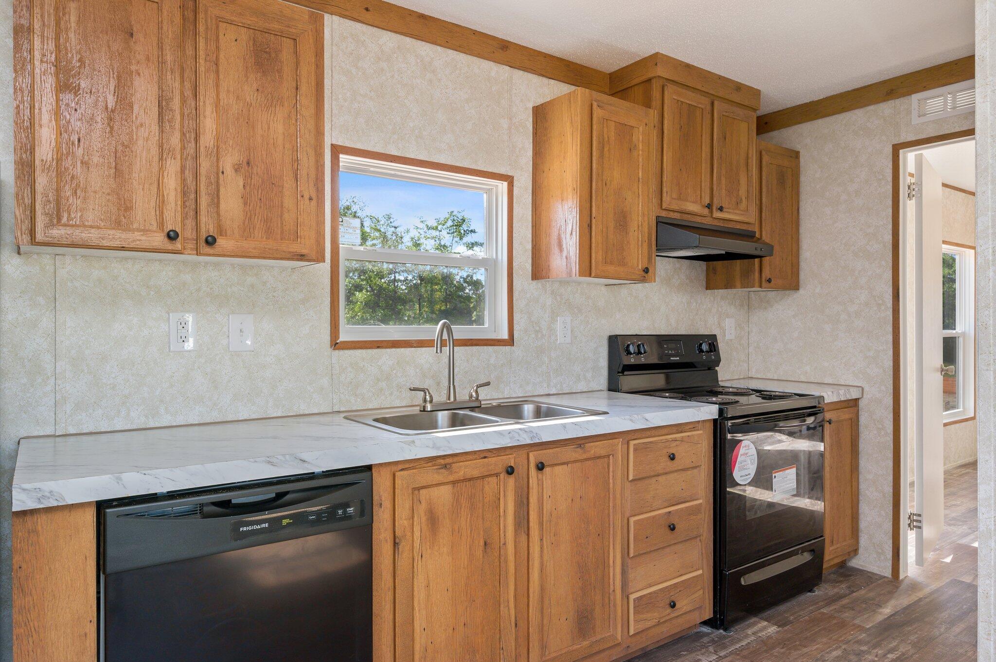 OAKWOOD HILLS UNIT 1 - Residential