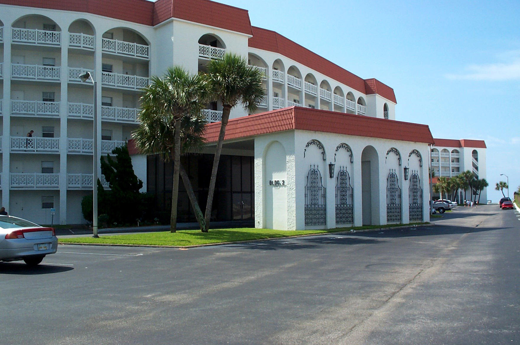 EL MATADOR CONDO - Residential