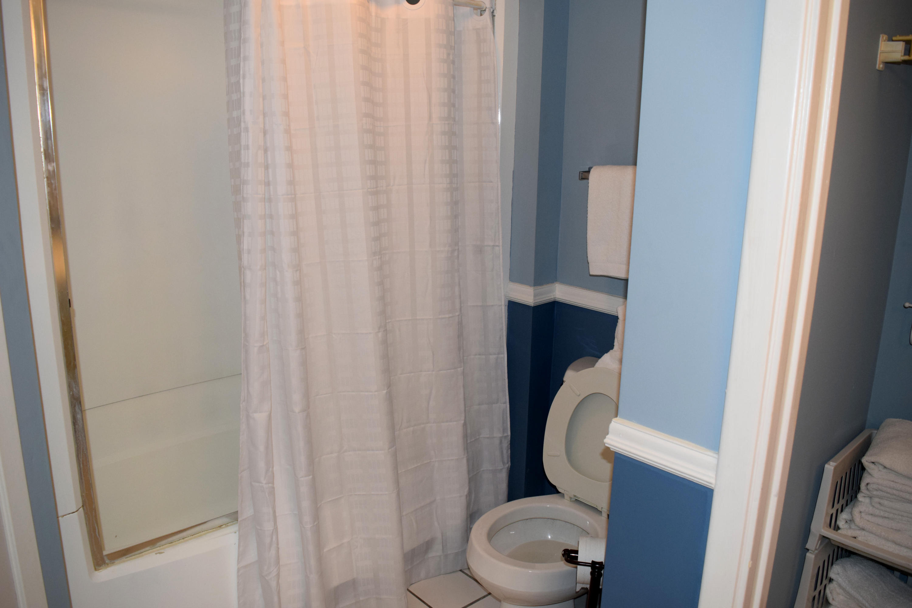 EL MATADOR CONDO - Residential