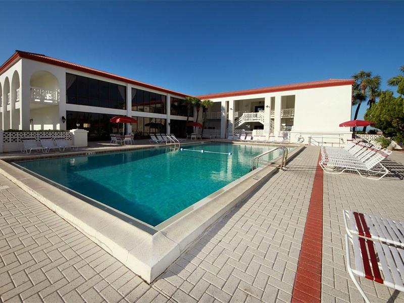 EL MATADOR CONDO - Residential