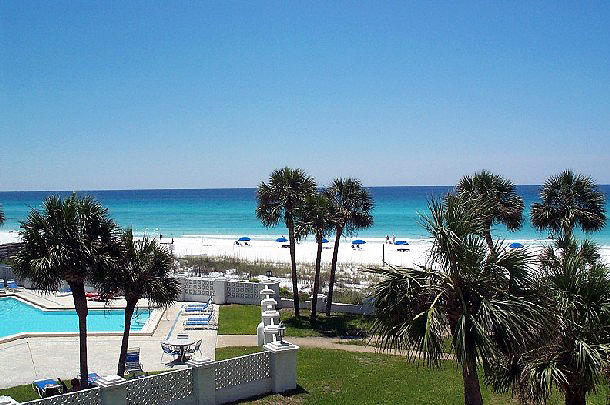 EL MATADOR CONDO - Residential