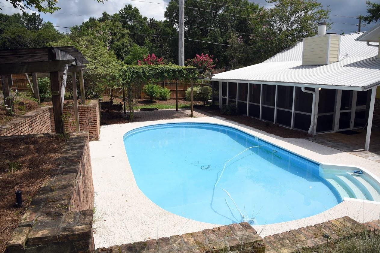 PINE FOREST S/D - Residential