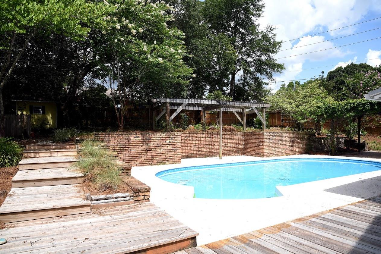 PINE FOREST S/D - Residential