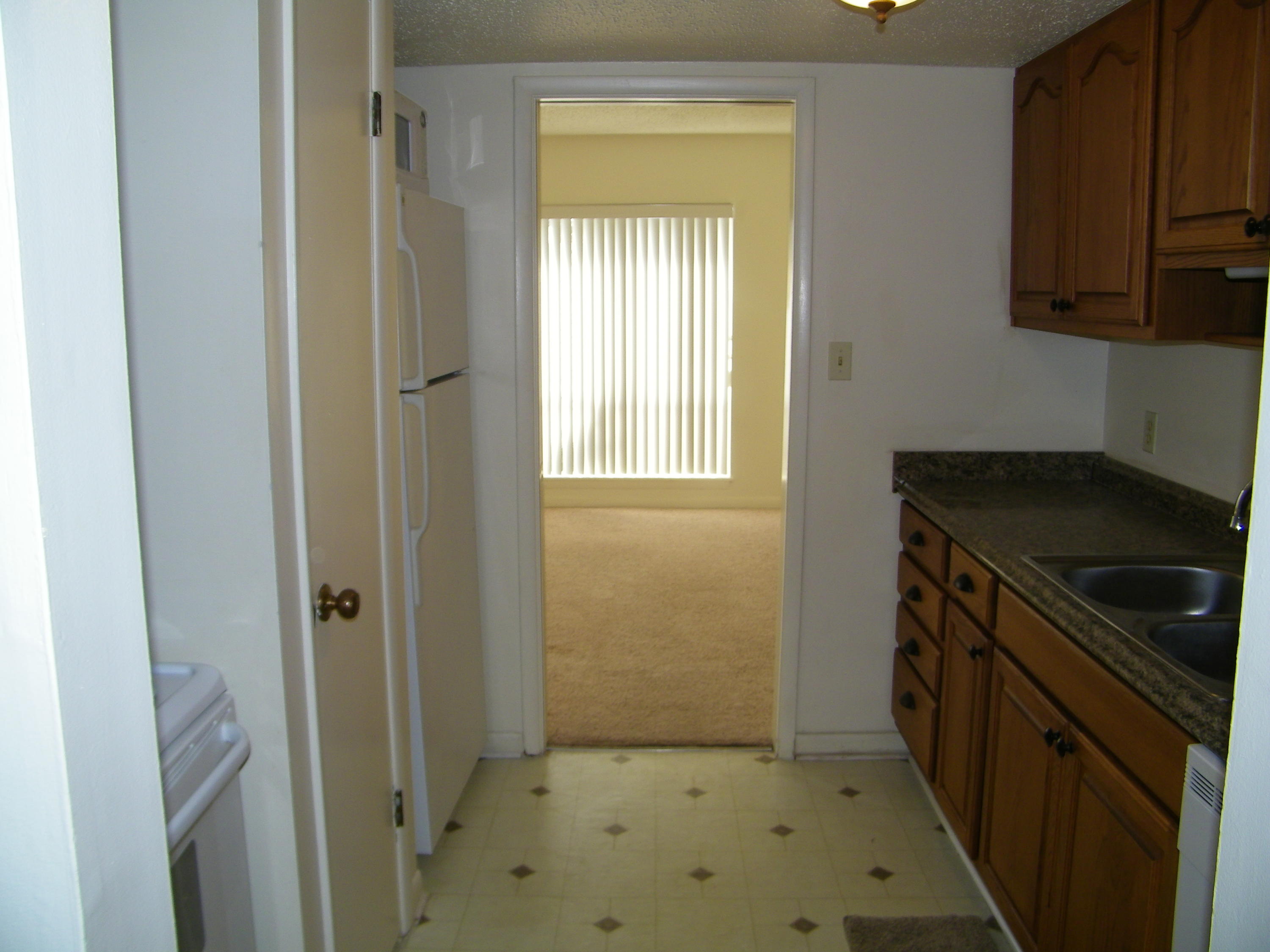 CASA DEL MAR - Residential Lease