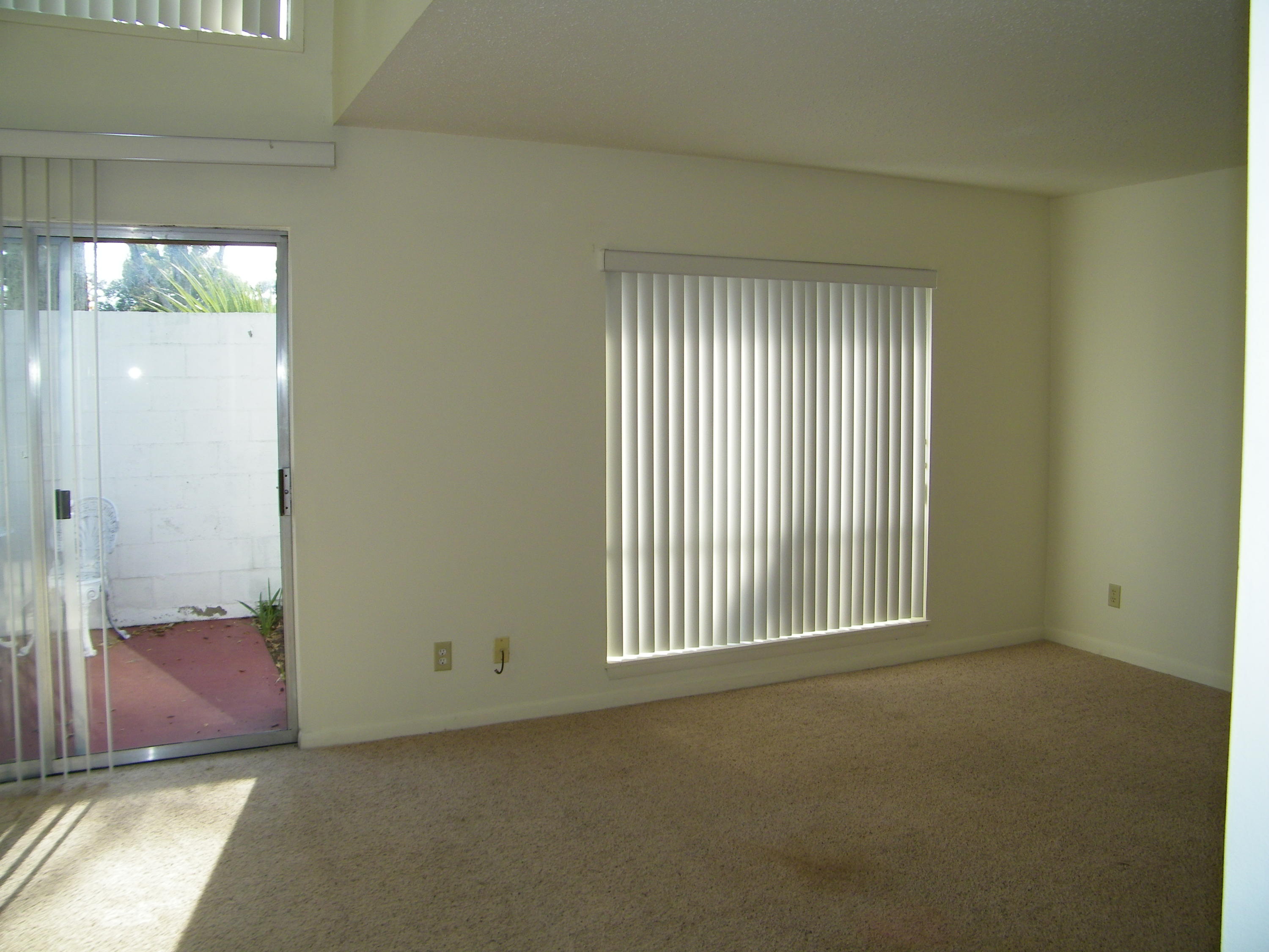 CASA DEL MAR - Residential Lease