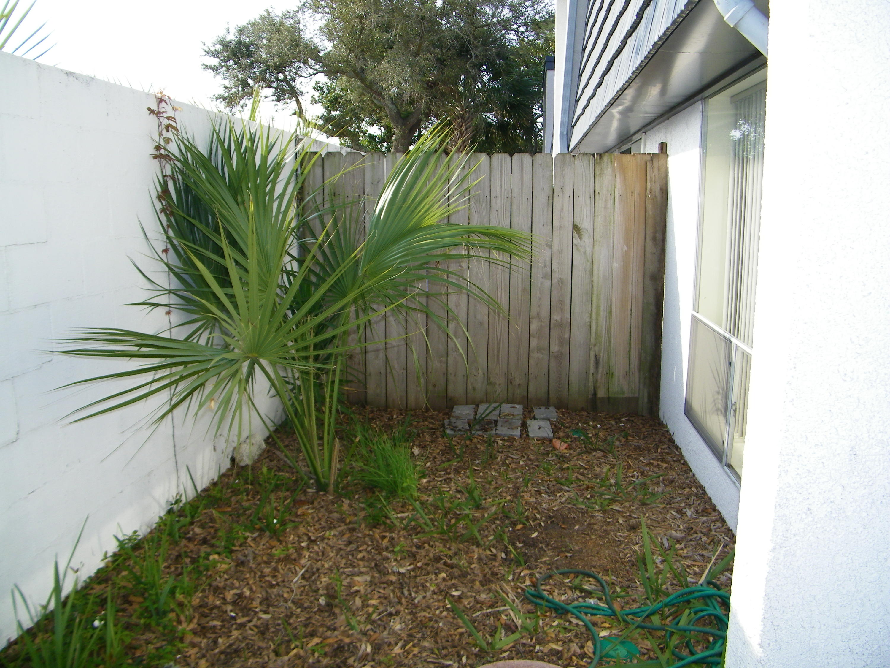 CASA DEL MAR - Residential Lease