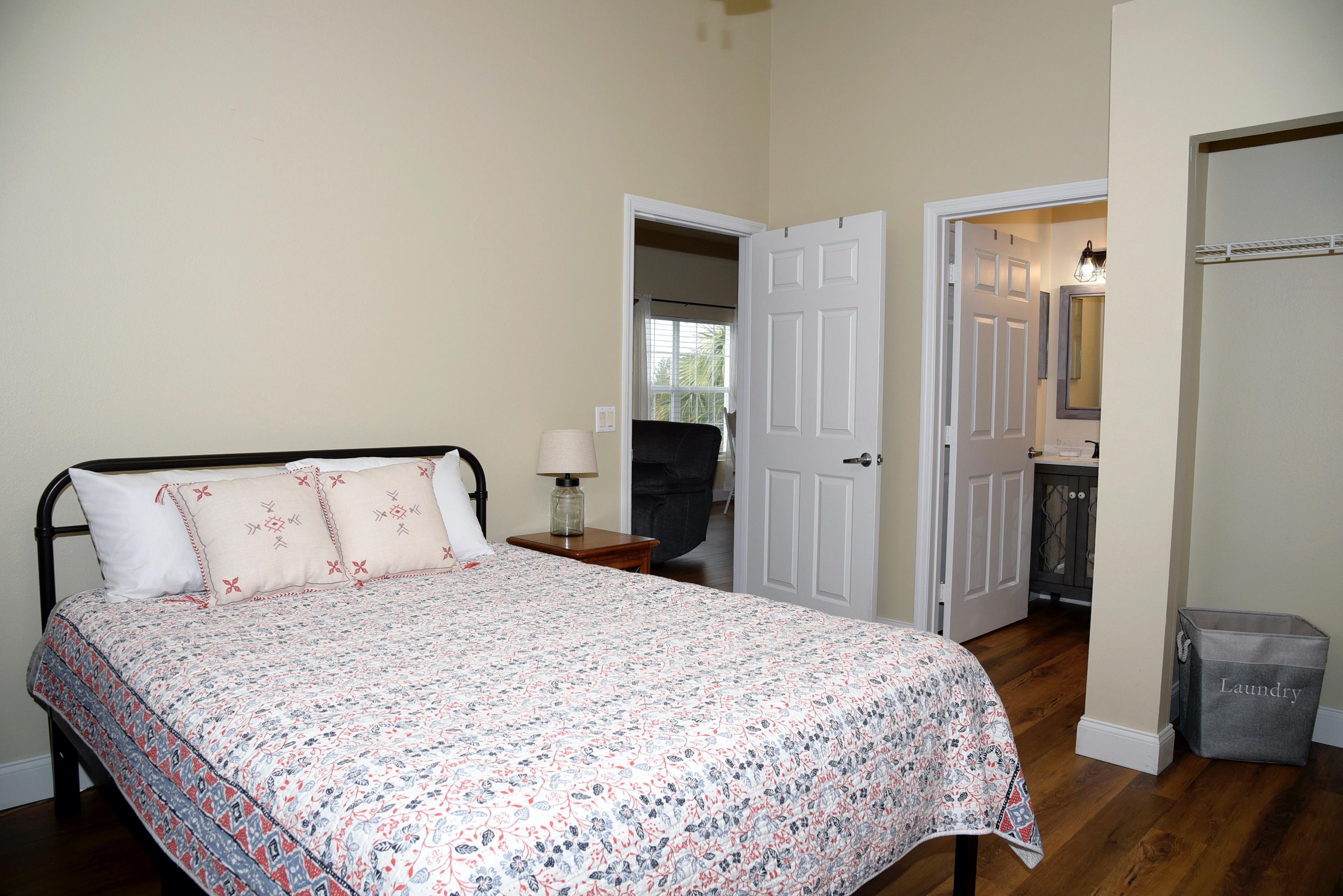 THE FLORIDA CLUB - Residential Lease