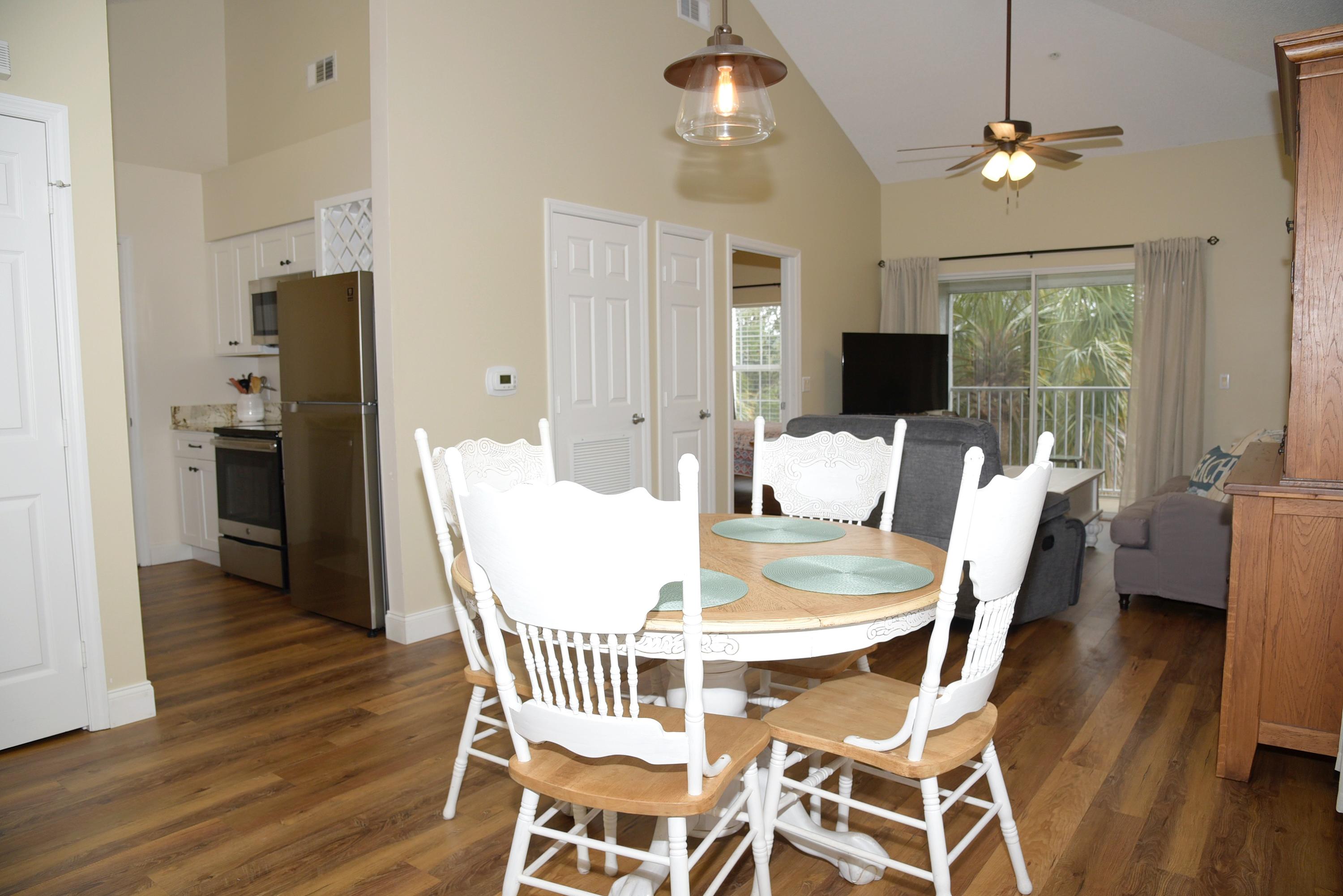 THE FLORIDA CLUB - Residential Lease