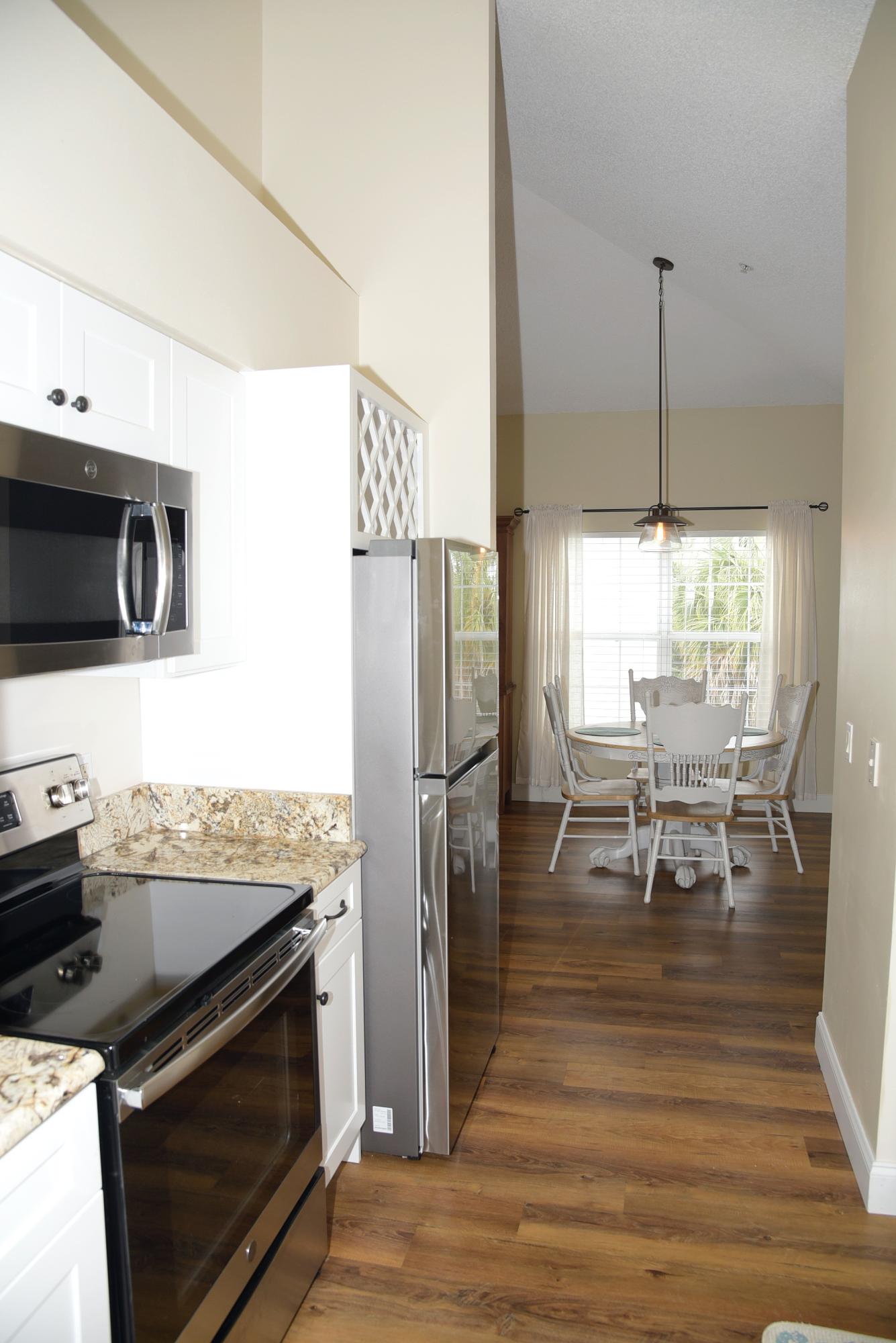 THE FLORIDA CLUB - Residential Lease