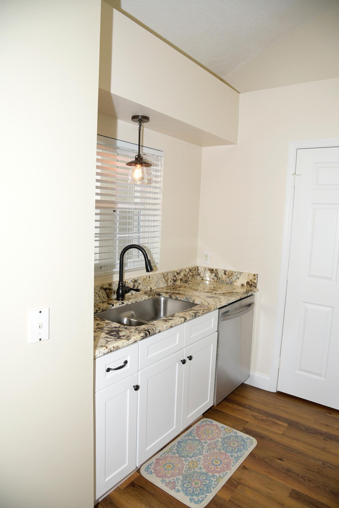 THE FLORIDA CLUB - Residential Lease