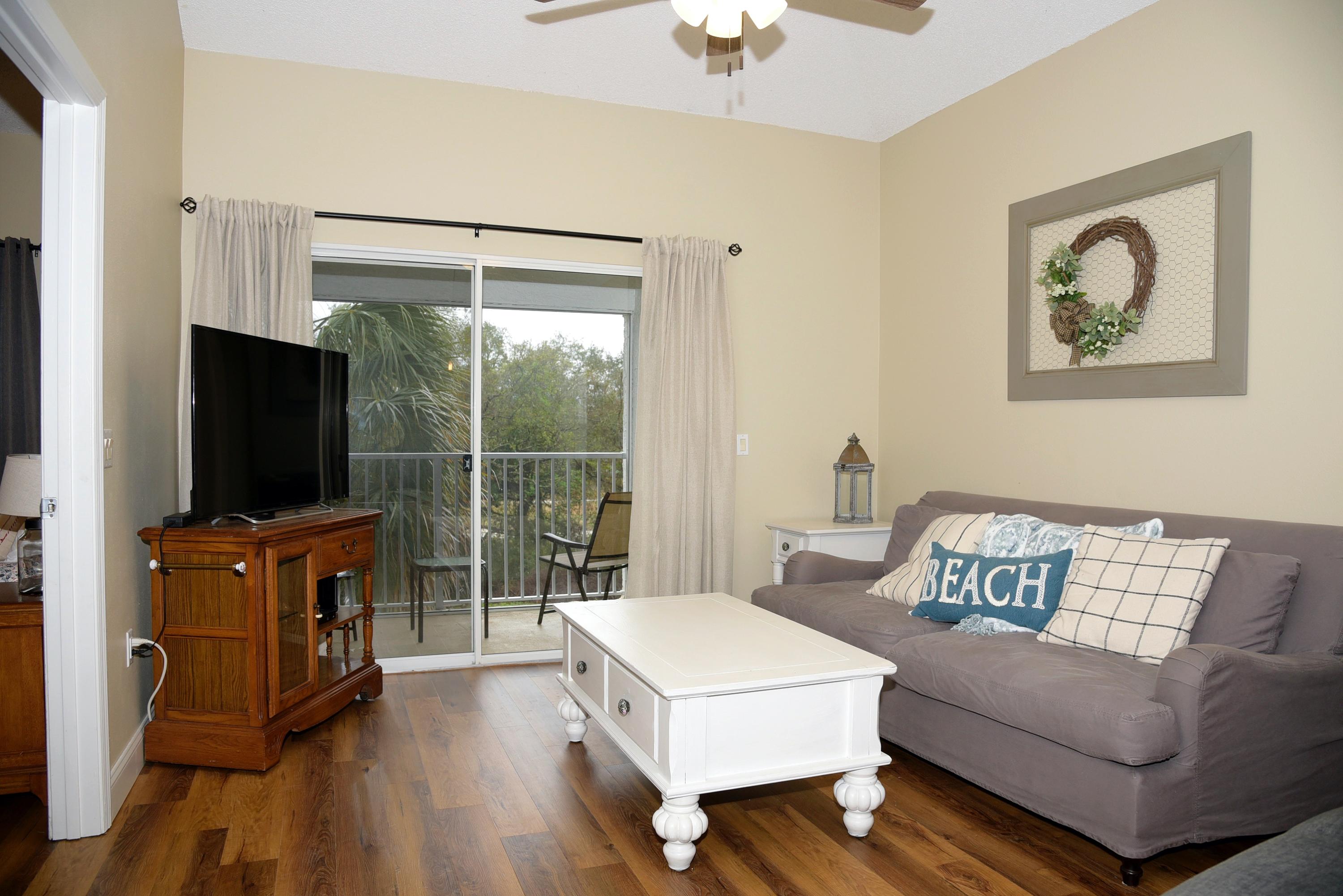 THE FLORIDA CLUB - Residential Lease