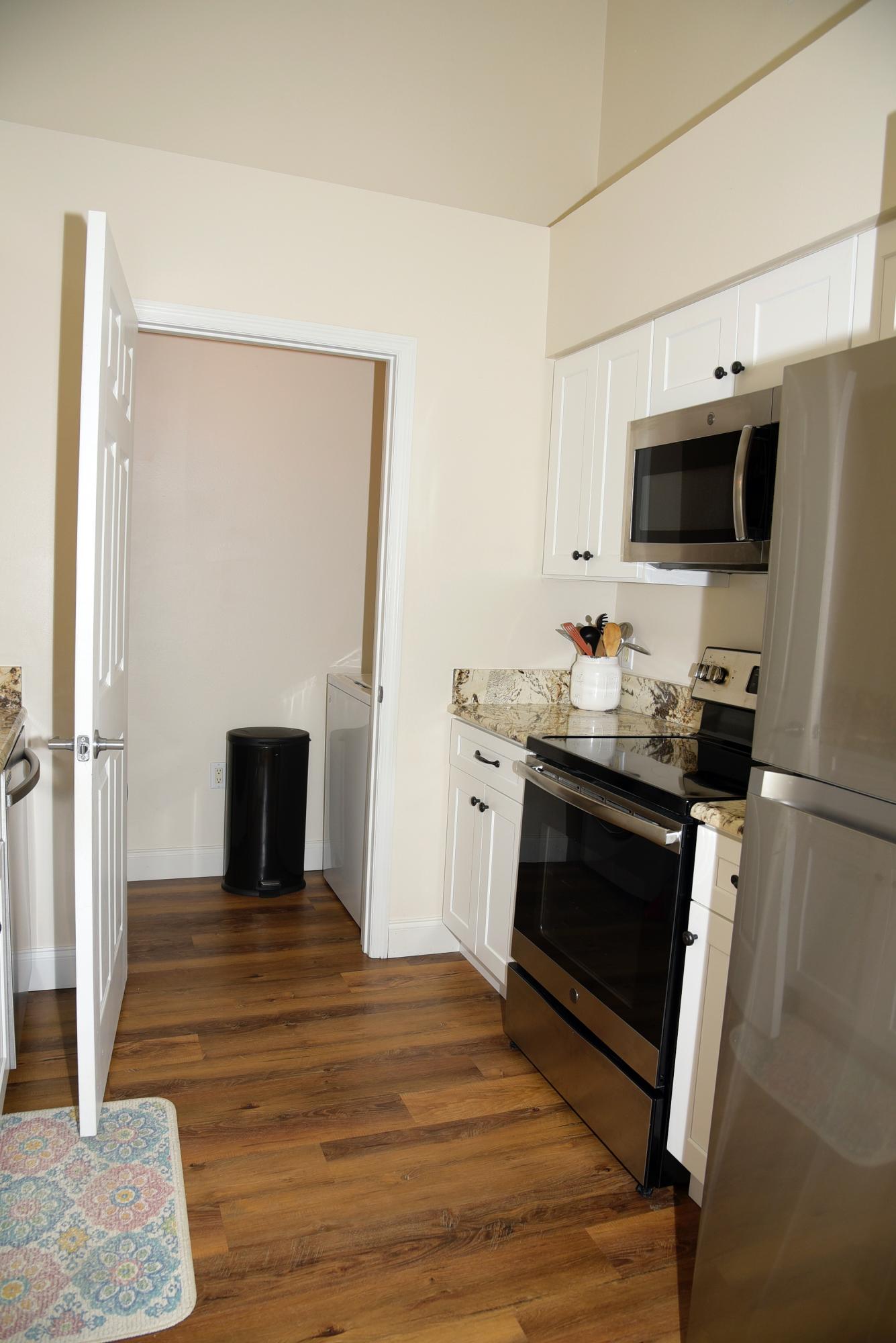 THE FLORIDA CLUB - Residential Lease