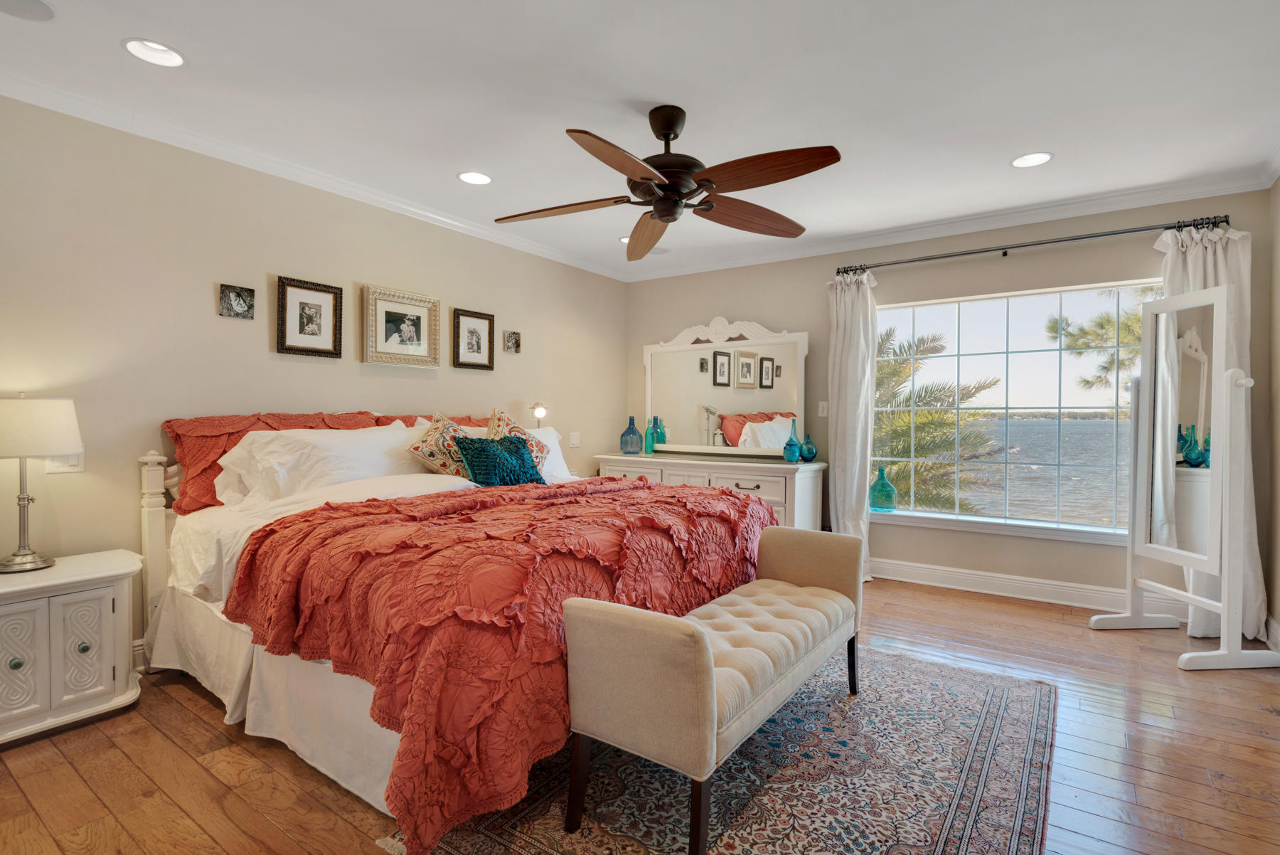 GARNIERS CAY T/H - Residential