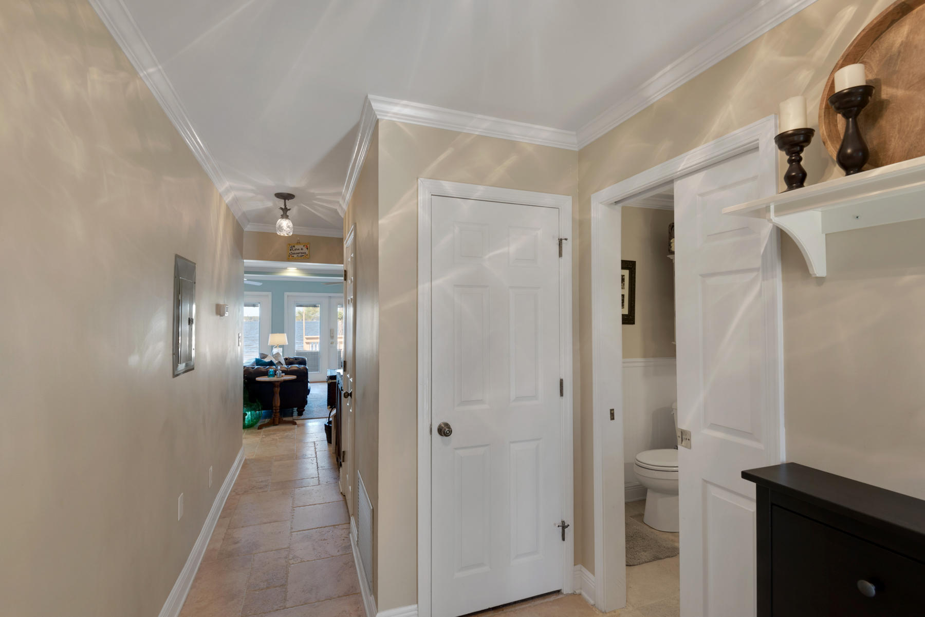 GARNIERS CAY T/H - Residential