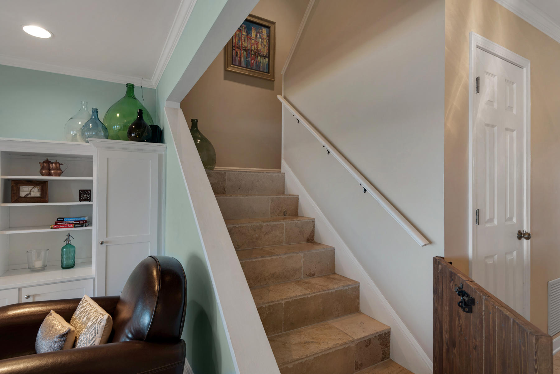 GARNIERS CAY T/H - Residential