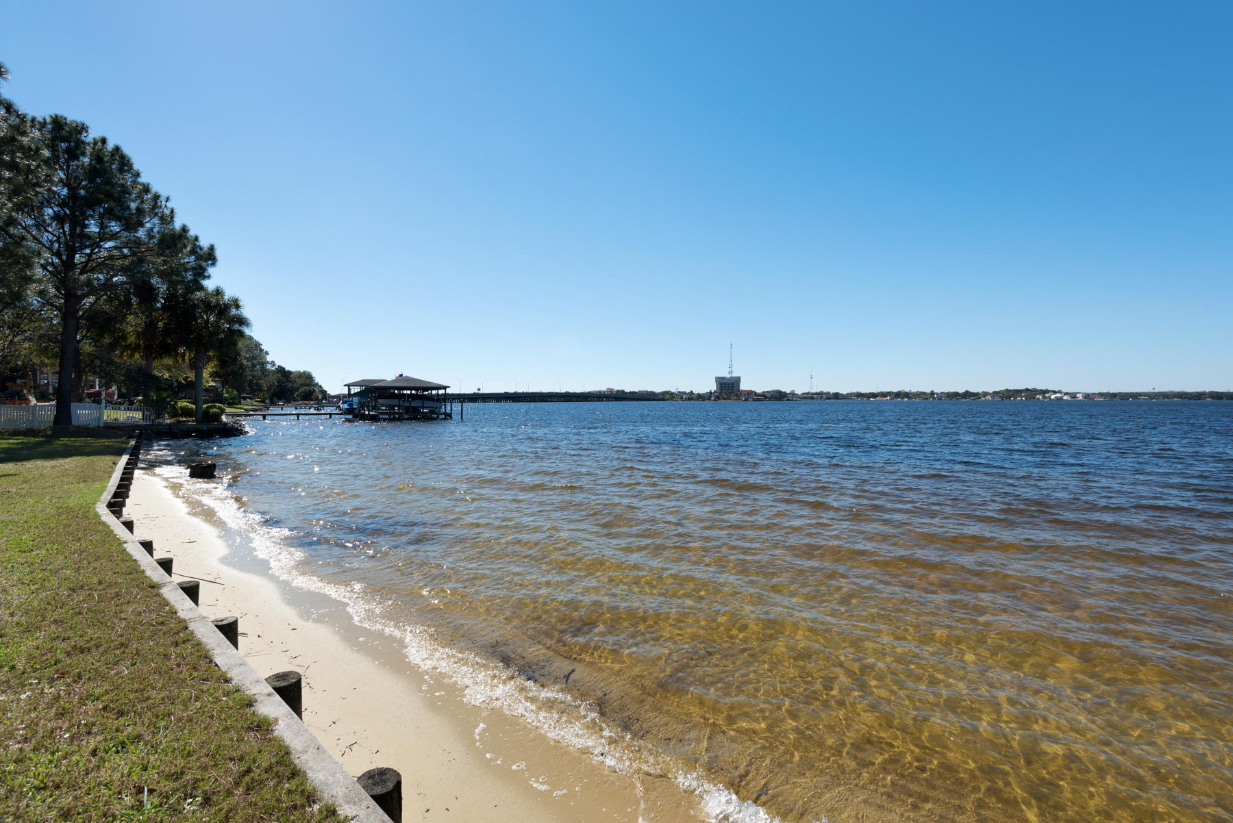 GARNIERS CAY T/H - Residential