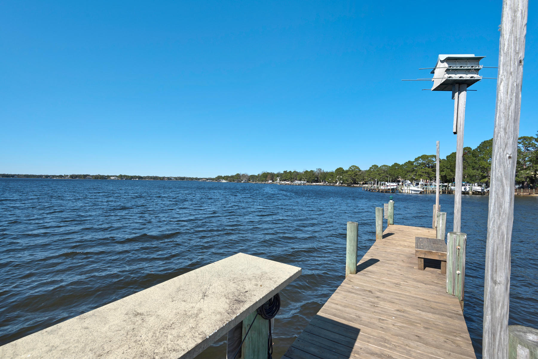 GARNIERS CAY T/H - Residential