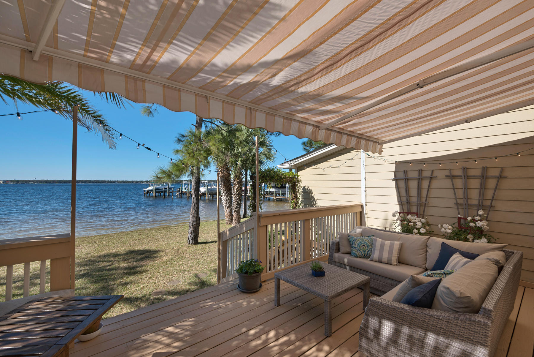 GARNIERS CAY T/H - Residential