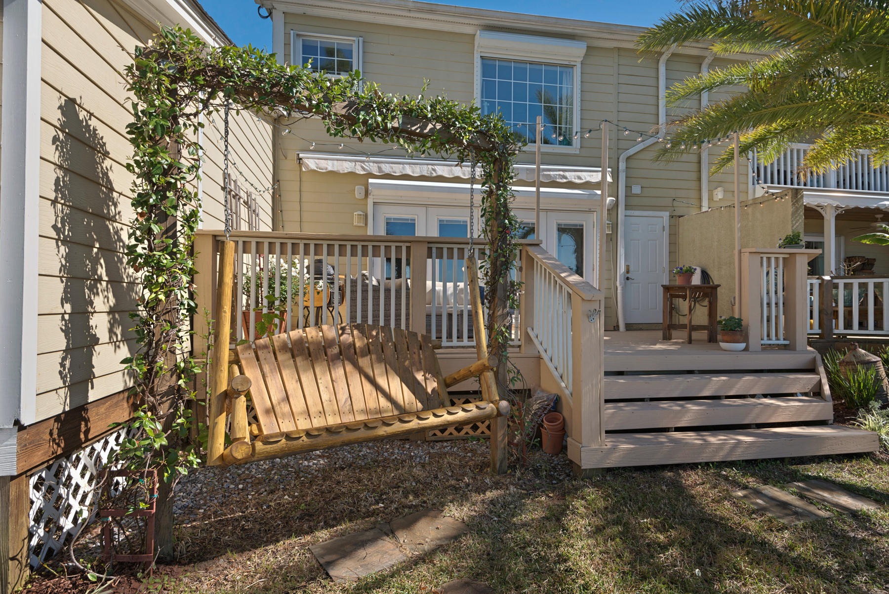 GARNIERS CAY T/H - Residential