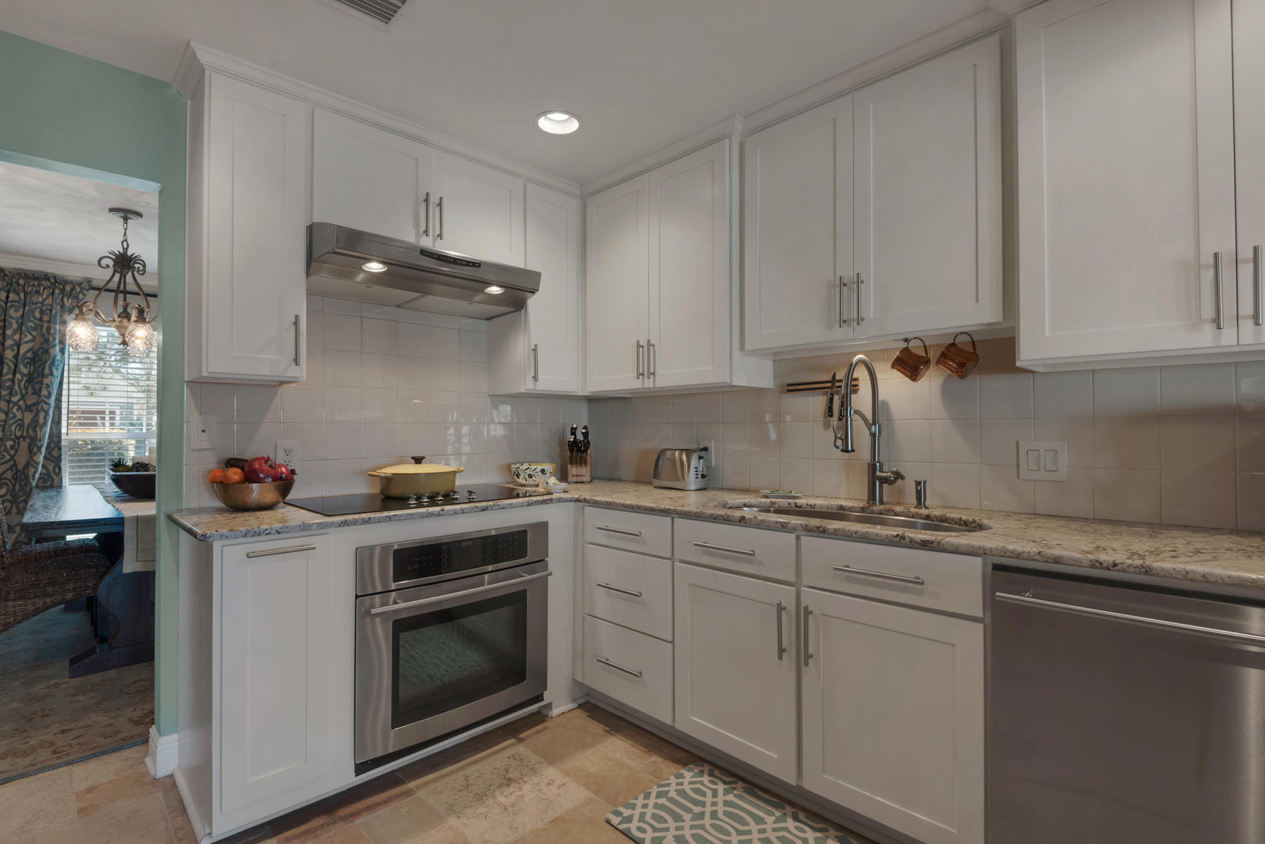 GARNIERS CAY T/H - Residential