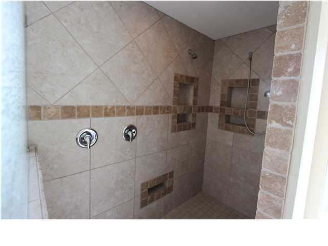 WINDMEADOWS - Residential