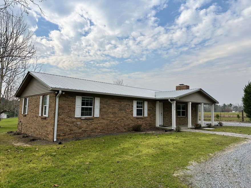 Completely refurbished 3 BR 2 BA house for rent. $1000 security deposit. 1 year lease. New laminate floors throughout house. New Ac. Pet negotiable. No furniture included. Washer and Dryer included. Tenant pays for utilities. Water is free.  $45 application fee.