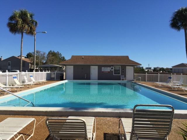 DESTIN RACQUET CLUB T/H - Residential